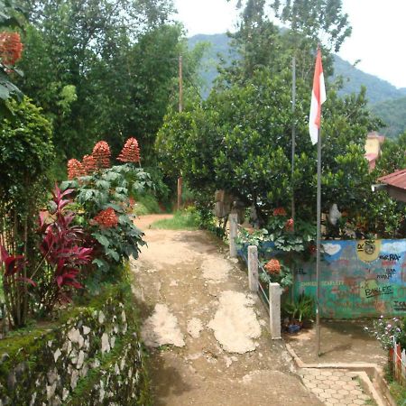 Se'Pon Homestay マカレ エクステリア 写真