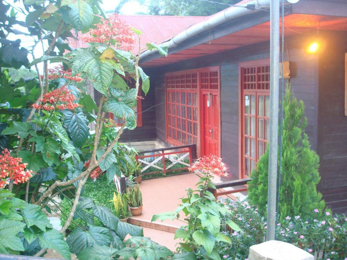 Se'Pon Homestay マカレ エクステリア 写真