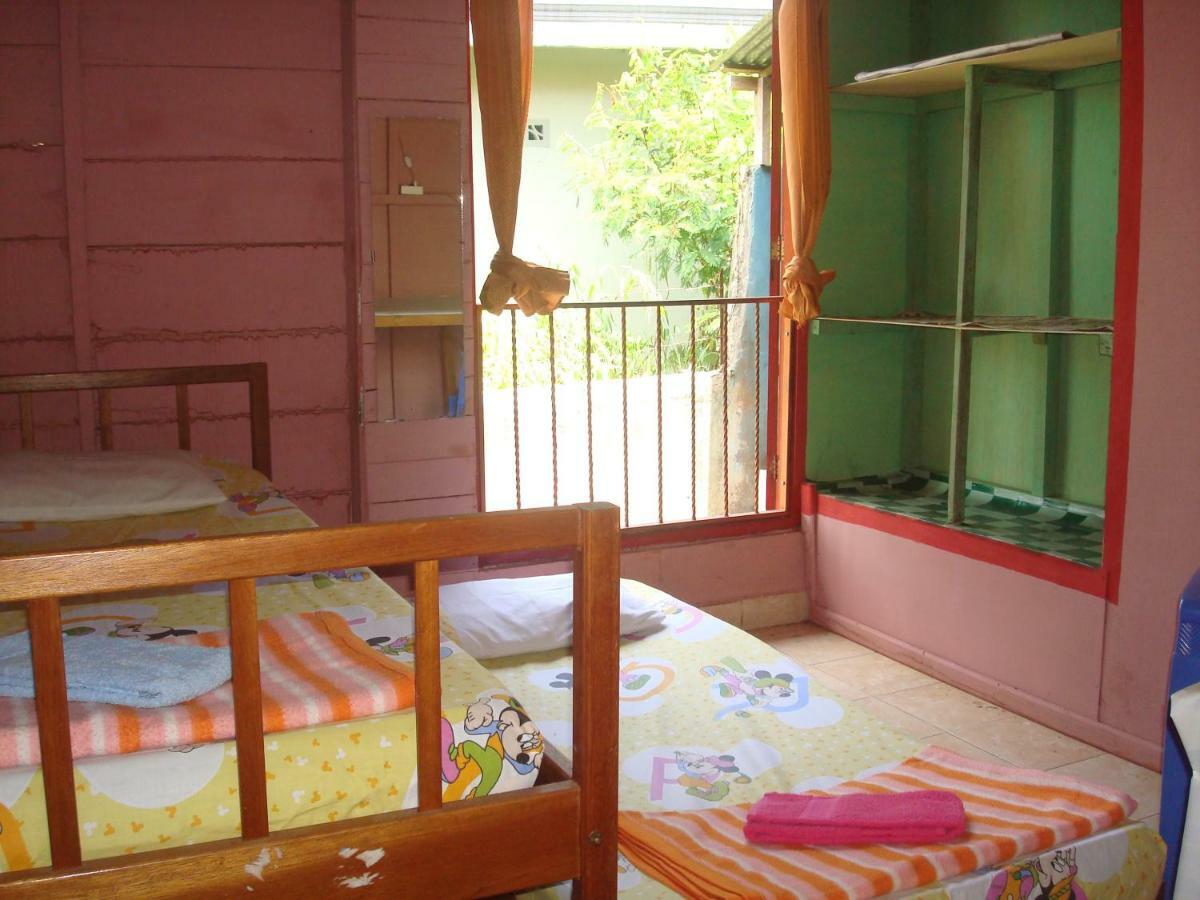Se'Pon Homestay マカレ エクステリア 写真